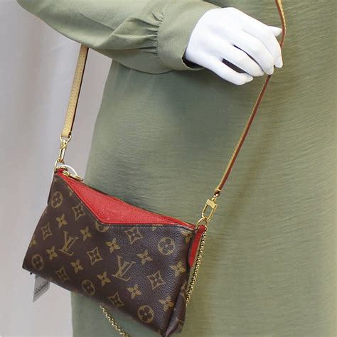 Crossbody Bags LV Icons Women's Bags 